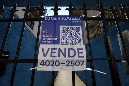 Placa de casa para alugar com 1 quarto, 75m² em Olaria, Rio de Janeiro