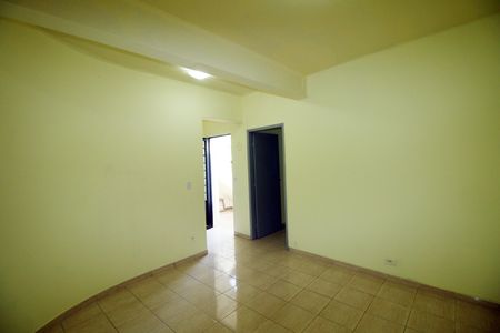 Sala de casa para alugar com 1 quarto, 75m² em Olaria, Rio de Janeiro