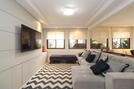 Apartamento para alugar com 3 quartos, 190m² em Cerqueira César, São Paulo