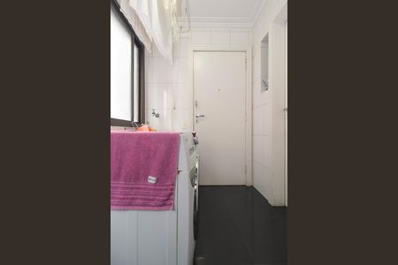 Área de Serviço de apartamento para alugar com 3 quartos, 190m² em Cerqueira César, São Paulo