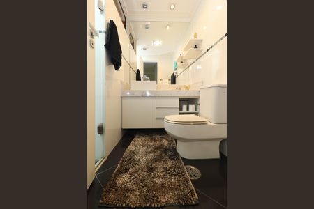 Banheiro da Suíte 2 de apartamento para alugar com 3 quartos, 190m² em Cerqueira César, São Paulo
