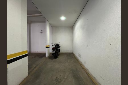 Garagem de apartamento à venda com 2 quartos, 68m² em Heliópolis, Belo Horizonte