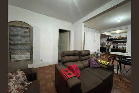 Sala de Estar de casa à venda com 2 quartos, 320m² em Recanto das Emas, Brasília