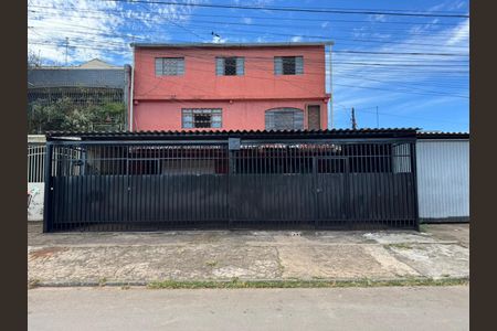 Fachada de casa à venda com 2 quartos, 320m² em Recanto das Emas, Brasília