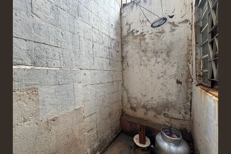 Casa à venda com 320m², 2 quartos e 4 vagas Casa à venda com 320m², 2 quartos e 4 vagasÁrea de Serviço
