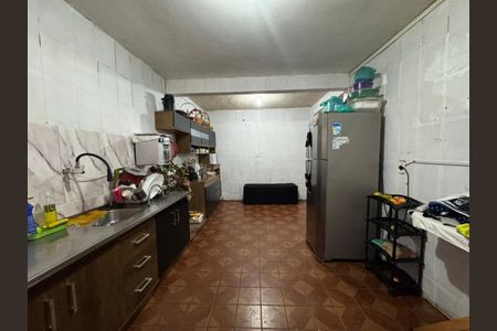 Casa à venda com 320m², 2 quartos e 4 vagas Casa à venda com 320m², 2 quartos e 4 vagasCozinha