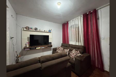 Sala de Estar de casa à venda com 2 quartos, 320m² em Recanto das Emas, Brasília