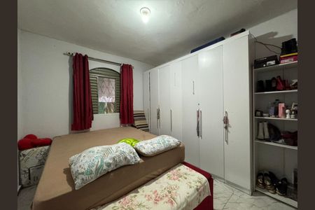 Casa à venda com 320m², 2 quartos e 4 vagas Casa à venda com 320m², 2 quartos e 4 vagasQuarto 1