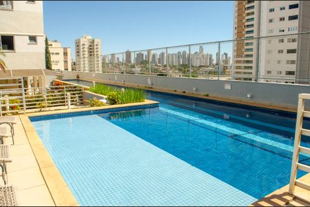 Apartamento à venda com 42m², 1 quarto e 1 vaga Apartamento à venda com 42m², 1 quarto e 1 vagaÁrea comum - Piscina