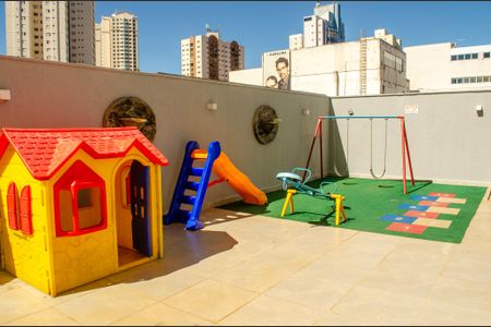 Apartamento à venda com 42m², 1 quarto e 1 vaga Apartamento à venda com 42m², 1 quarto e 1 vagaÁrea comum - Playground