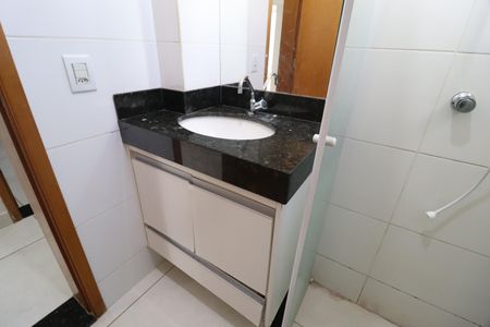 Apartamento para alugar com 55m², 2 quartos e 1 vagaBanheiro Social