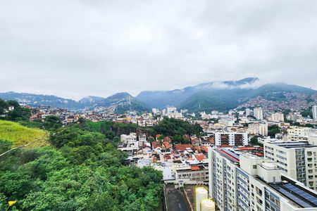 Vista de apartamento à venda com 2 quartos, 65m² em Praça da Bandeira, Rio de Janeiro