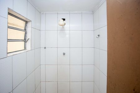 Banheiro de casa para alugar com 1 quarto, 30m² em Serraria, Diadema