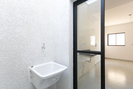 Área de Serviço  de apartamento para alugar com 2 quartos, 38m² em Parada Xv de Novembro, São Paulo