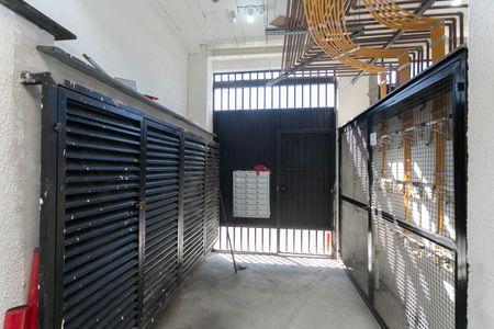 Entrada  de apartamento para alugar com 2 quartos, 38m² em Parada Xv de Novembro, São Paulo