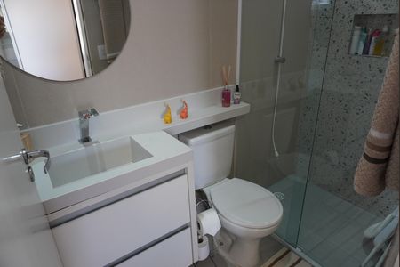 Casa de condomínio à venda com 150m², 3 quartos e 2 vagasBanheiro da Suíte 2