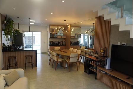 Sala de Estar - Jantar de casa de condomínio à venda com 3 quartos, 150m² em Alphaville, Santana de Parnaíba