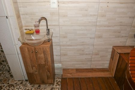 Banheiro Inferior de casa para alugar com 1 quarto, 95m² em Lapa, São Paulo
