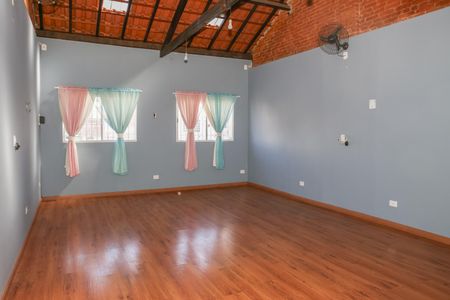 Casa para alugar com 95m², 1 quarto e sem vagaSuíte