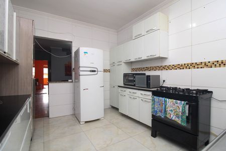 Casa para alugar com 180m², 2 quartos e 5 vagasCozinha 