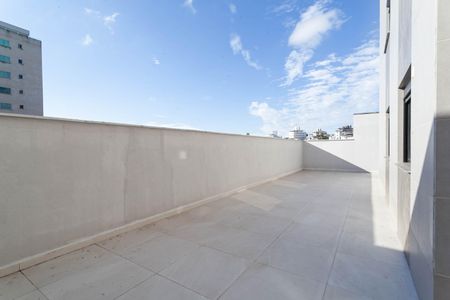 Apartamento à venda com 179m², 3 quartos e 2 vagas Apartamento à venda com 179m², 3 quartos e 2 vagasÁrea privativa
