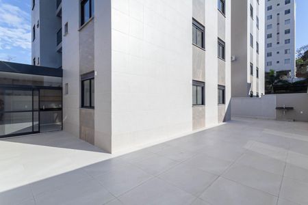 Apartamento à venda com 179m², 3 quartos e 2 vagas Apartamento à venda com 179m², 3 quartos e 2 vagasÁrea privativa