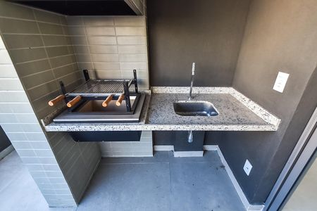 Apartamento à venda com 113m², 2 quartos e 1 vaga Apartamento à venda com 113m², 2 quartos e 1 vagaVaranda