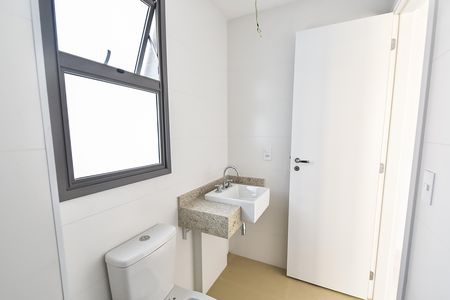 Apartamento à venda com 113m², 2 quartos e 1 vaga Apartamento à venda com 113m², 2 quartos e 1 vagaBanheiro da suíte
