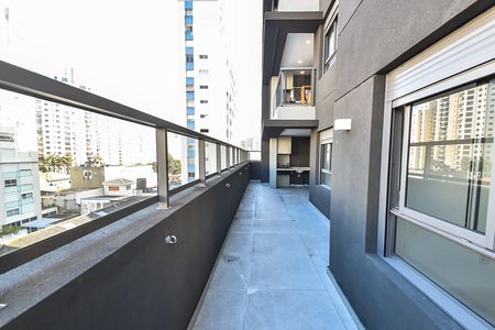 Apartamento à venda com 113m², 2 quartos e 1 vaga Apartamento à venda com 113m², 2 quartos e 1 vagaVaranda