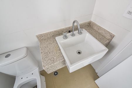 Apartamento à venda com 113m², 2 quartos e 1 vaga Apartamento à venda com 113m², 2 quartos e 1 vagaBanheiro