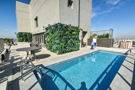 Apartamento à venda com 113m², 2 quartos e 1 vaga Apartamento à venda com 113m², 2 quartos e 1 vagaÁrea comum - Piscina