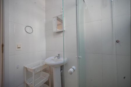 Apartamento para alugar com 60m², 2 quartos e sem vagaBanheiro da Suíte