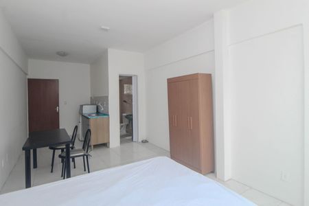 Studio para alugar com 28m², 1 quarto e sem vaga Studio para alugar com 28m², 1 quarto e sem vagakitnet
