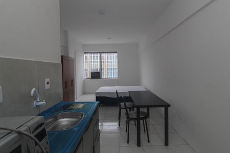 Studio para alugar com 28m², 1 quarto e sem vaga Studio para alugar com 28m², 1 quarto e sem vagakitnet