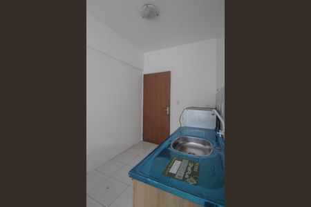 Studio para alugar com 28m², 1 quarto e sem vaga Studio para alugar com 28m², 1 quarto e sem vagakitnet