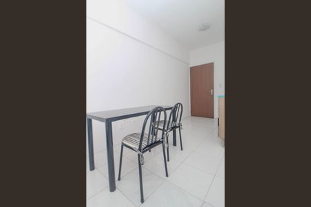 Studio para alugar com 28m², 1 quarto e sem vaga Studio para alugar com 28m², 1 quarto e sem vagakitnet