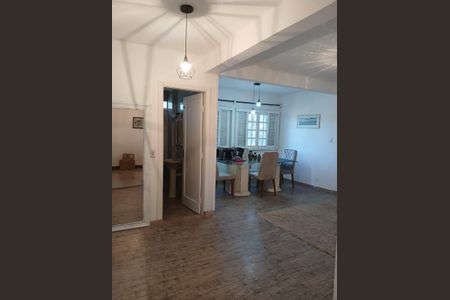 Apartamento para alugar com 207m², 3 quartos e 4 vagas Apartamento para alugar com 207m², 3 quartos e 4 vagasSala de Jantar
