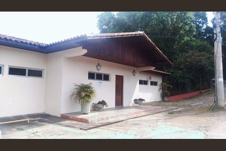 Apartamento para alugar com 207m², 3 quartos e 4 vagas Apartamento para alugar com 207m², 3 quartos e 4 vagasÁrea externa