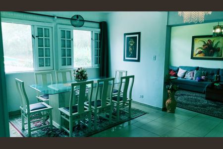 Apartamento para alugar com 207m², 3 quartos e 4 vagas Apartamento para alugar com 207m², 3 quartos e 4 vagasSala de Jantar