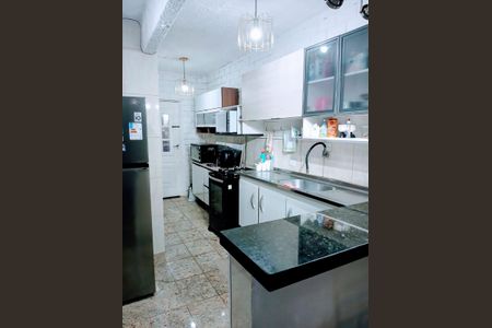 Apartamento para alugar com 207m², 3 quartos e 4 vagas Apartamento para alugar com 207m², 3 quartos e 4 vagasCozinha