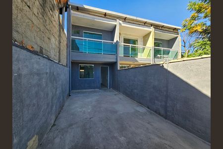 Casa para alugar com 100m², 2 quartos e 1 vaga Casa para alugar com 100m², 2 quartos e 1 vagaGaragem