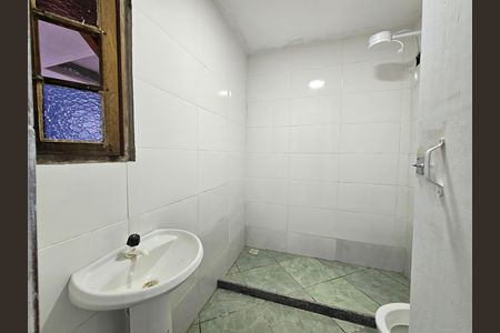 Casa para alugar com 100m², 2 quartos e 1 vaga Casa para alugar com 100m², 2 quartos e 1 vagaBanheiro 1