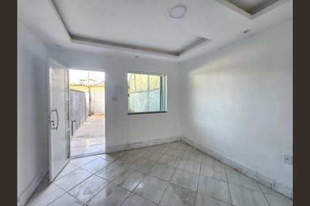 Casa para alugar com 100m², 2 quartos e 1 vaga Casa para alugar com 100m², 2 quartos e 1 vagaSala