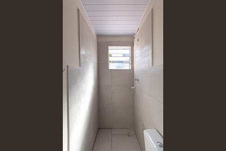 Banheiro de casa para alugar com 1 quarto, 30m² em Vila Nhocuné, São Paulo