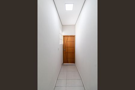 Corredor de casa para alugar com 1 quarto, 30m² em Vila Nhocuné, São Paulo