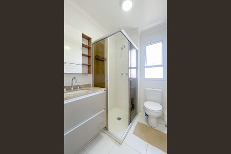 Banheiro de apartamento à venda com 2 quartos, 54m² em Umuarama, Osasco