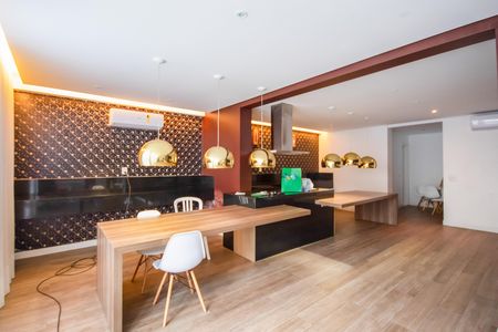 Apartamento à venda com 54m², 2 quartos e 1 vaga Apartamento à venda com 54m², 2 quartos e 1 vagaÁrea comum - Salão de festas