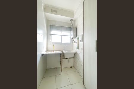 Apartamento à venda com 54m², 2 quartos e 1 vaga Apartamento à venda com 54m², 2 quartos e 1 vagaCozinha e Área de Serviço