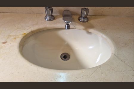 Apartamento para alugar com 107m², 3 quartos e 2 vagas Apartamento para alugar com 107m², 3 quartos e 2 vagasBanheiro da Suíte