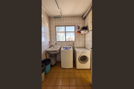 Apartamento para alugar com 107m², 3 quartos e 2 vagas Apartamento para alugar com 107m², 3 quartos e 2 vagasÁrea de Serviço